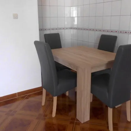 Apartments And Rooms By The Sea Pag - 6311 Guest house