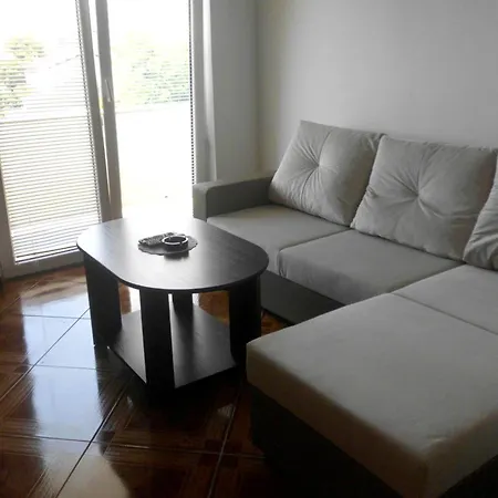 Apartments And Rooms By The Sea Pag - 6311 Guest house