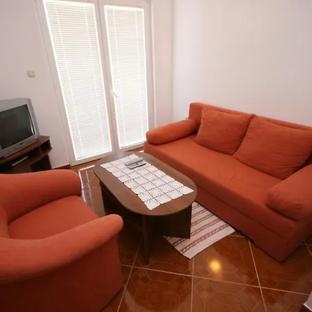 Apartments And Rooms By The Sea Pag - 6311 Pag Town