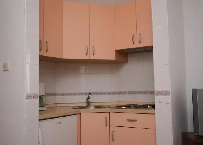 Πανσιόν Apartments And Rooms By The Sea Pag - 6311 Pag Town
