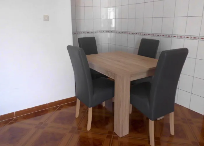 Apartments And Rooms By The Sea Pag - 6311 Πανσιόν